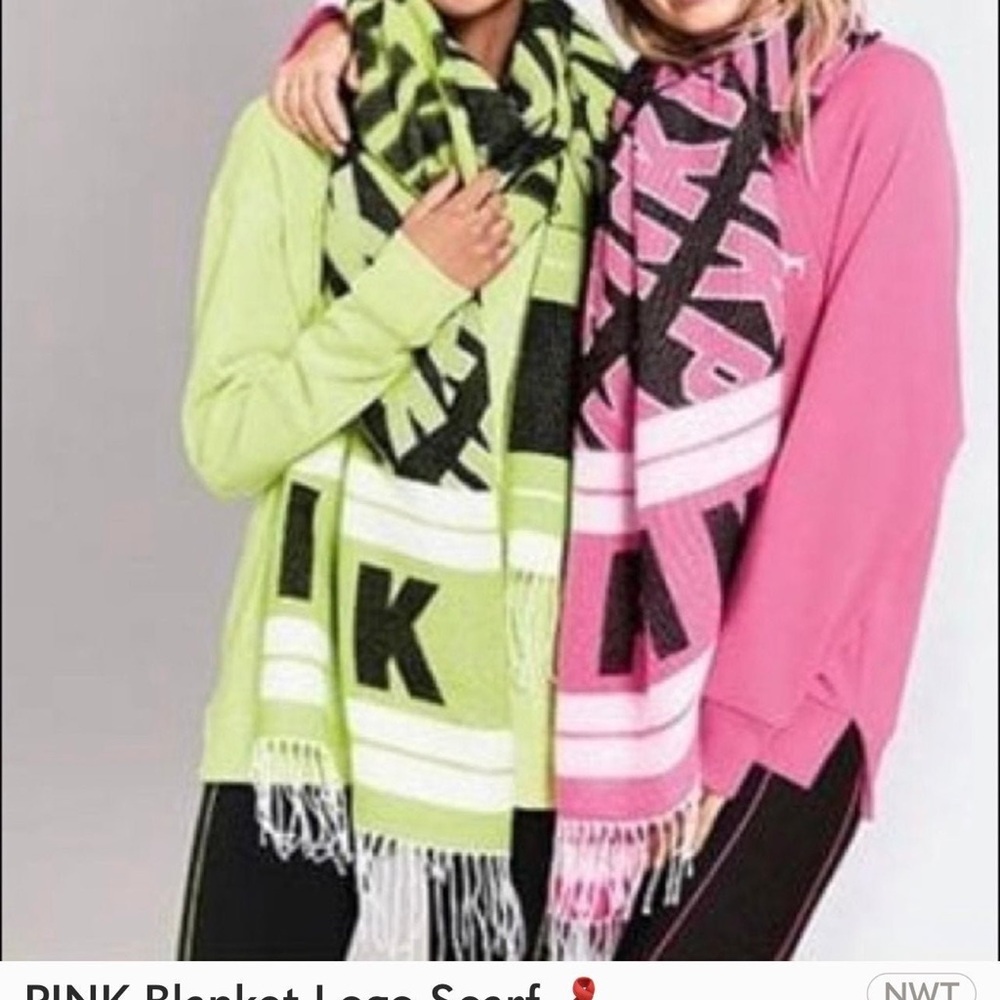 VS PINK Scarf